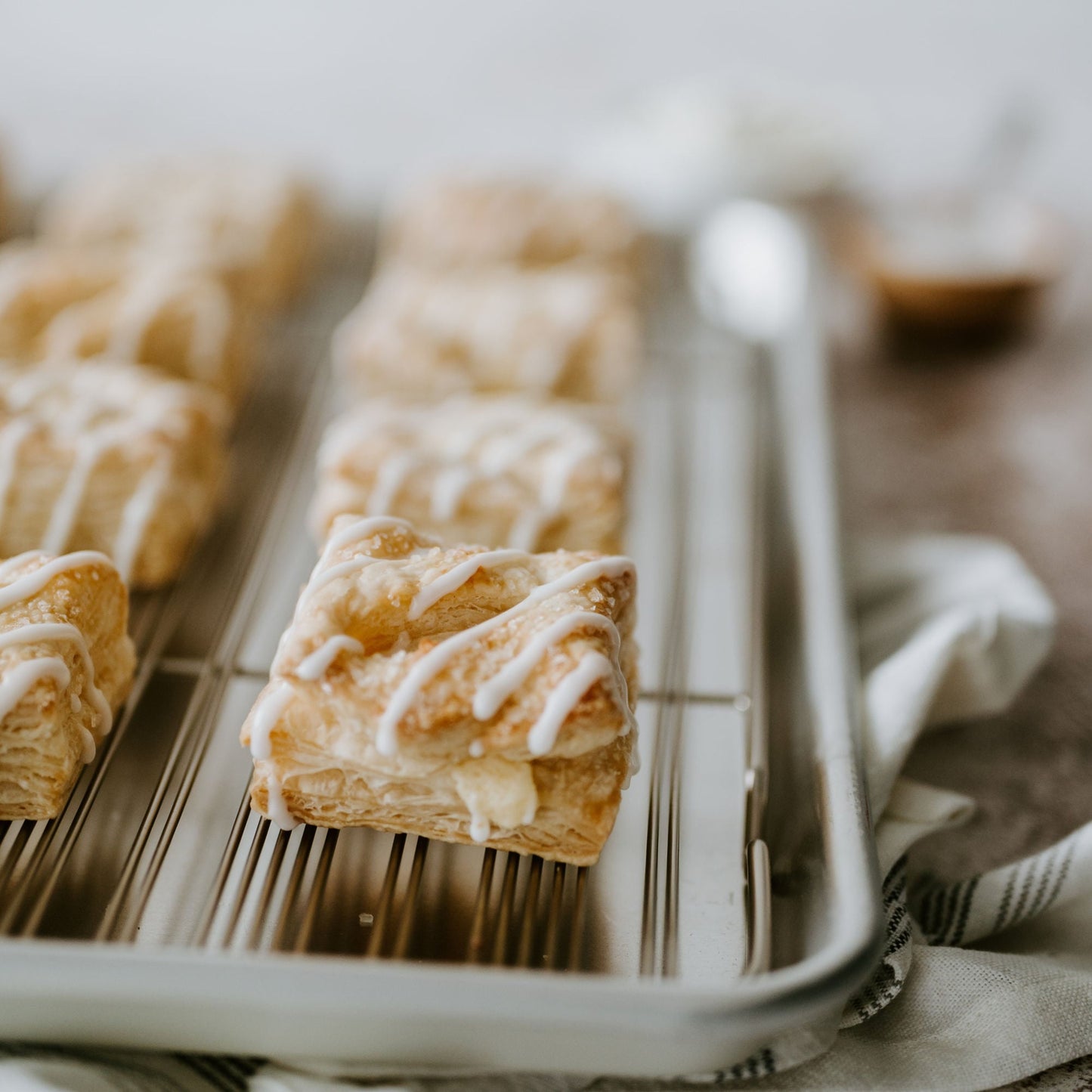 Pastry Puffins: CINNAMON (1 Case)