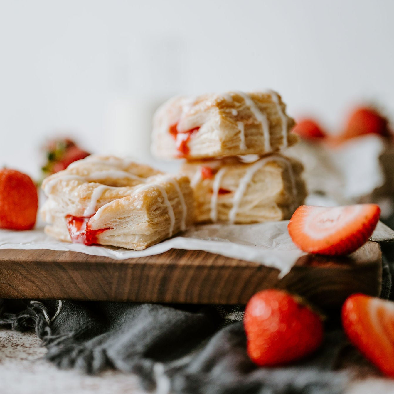 Pastry Puffins: STRAWBERRY CREAM (1 Case)