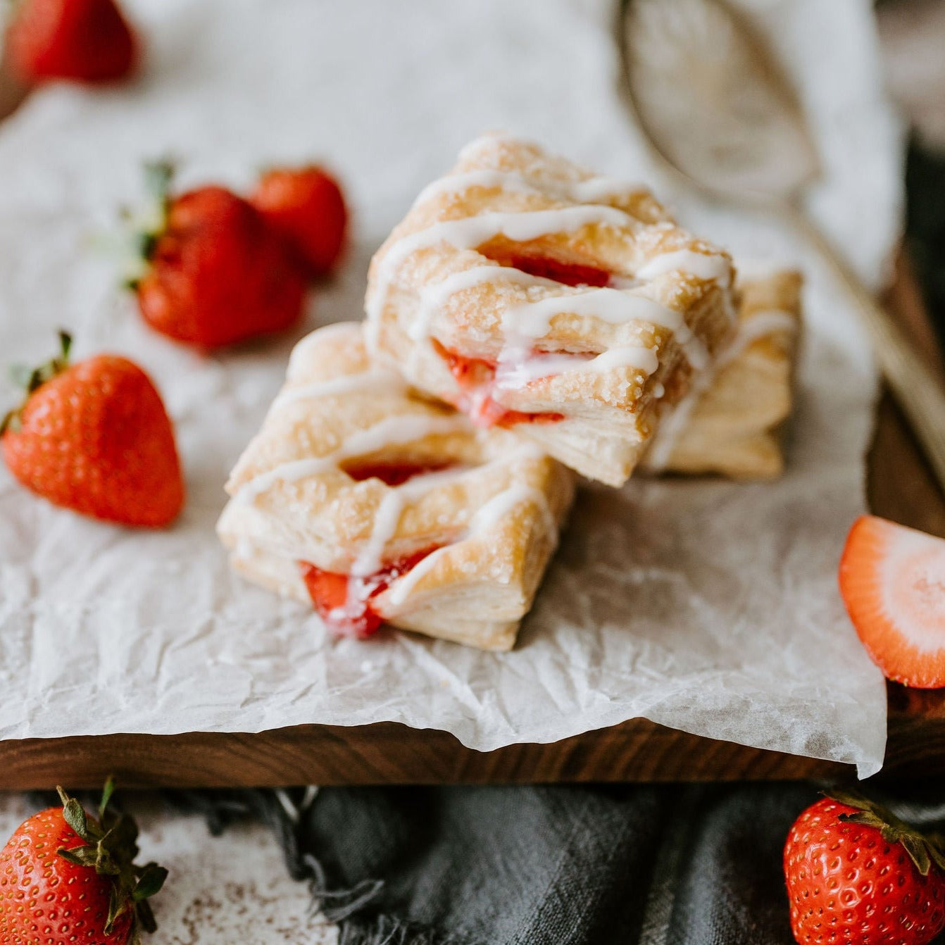 Pastry Puffins: STRAWBERRY CREAM (1 Case)